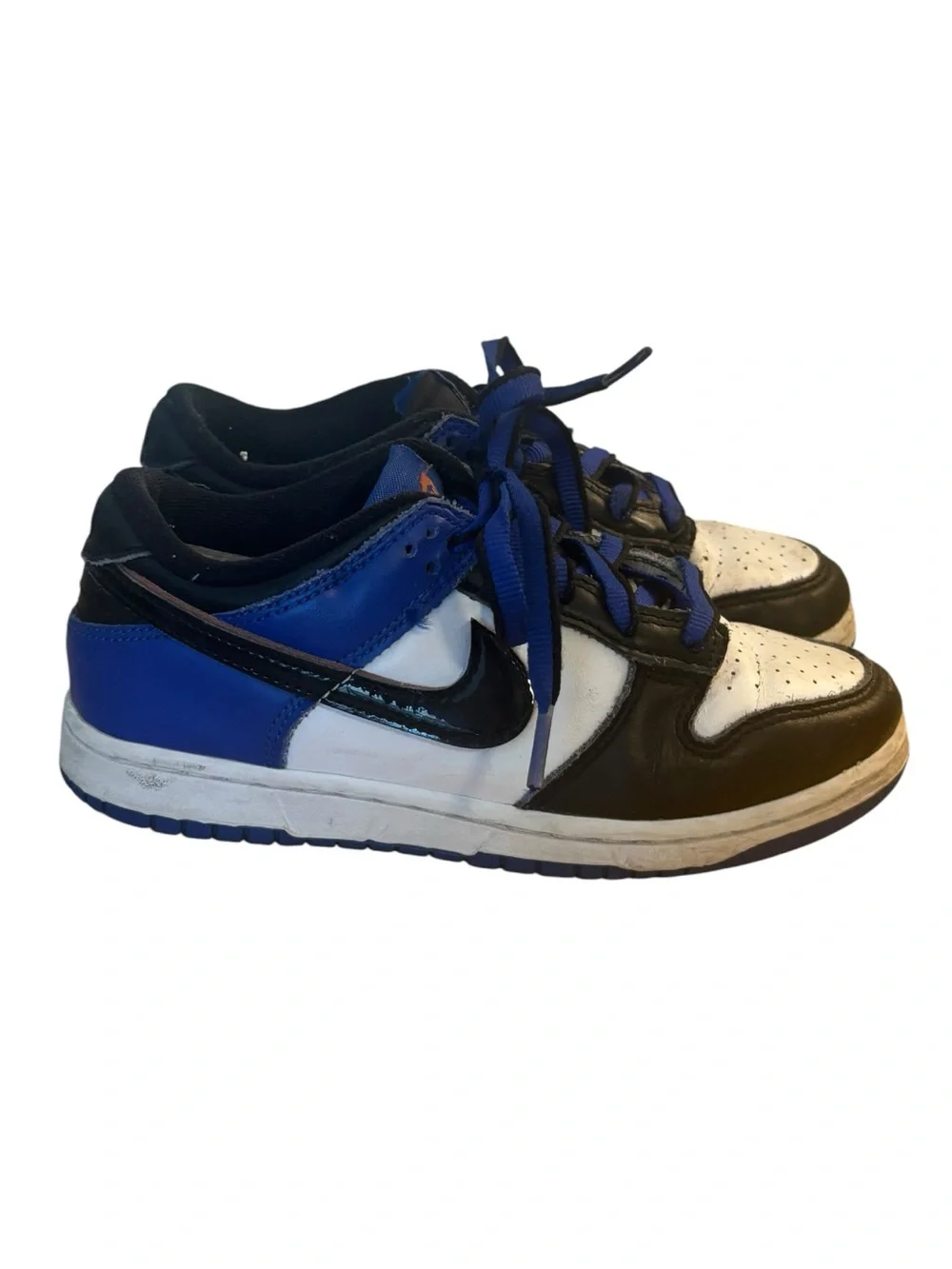 Nike Dunk Low SE Grade School Sneakers
